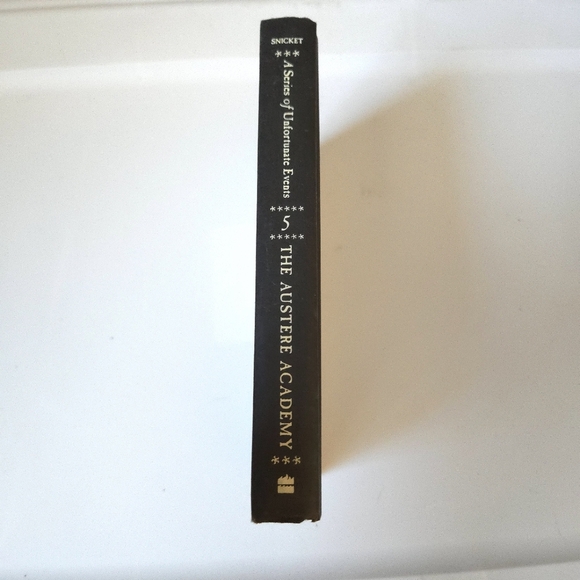 A Series of Unfortunate Events ,The Austere Academy Hardcover Book #5 - Picture 2 of 5